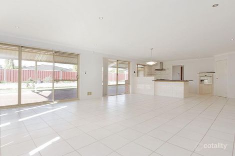 Property photo of 5 Woodbine Loop Tapping WA 6065