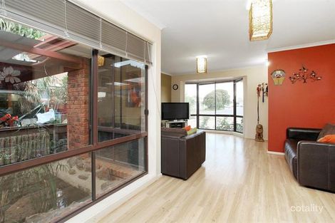 Property photo of 15 Karinya Close Werribee VIC 3030