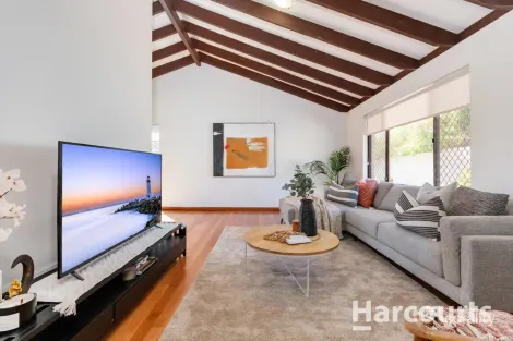 Property photo of 10 Harvest Loop Edgewater WA 6027