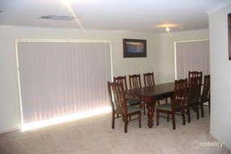 Property photo of 8 Mordaunt Drive Hillside VIC 3037