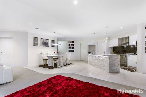 Property photo of 15 Mariposa Grove Cranbourne VIC 3977
