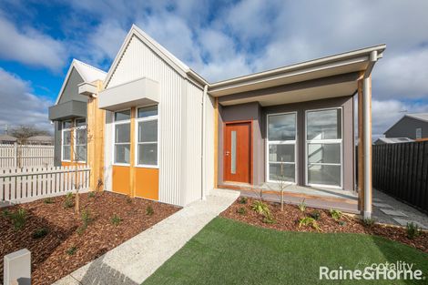 Property photo of 9 Hurst Drive New Gisborne VIC 3438