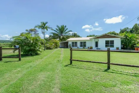 Property photo of 5 Jirimandi Close Wonga Beach QLD 4873