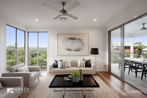 11 Fairseat St, Bardon, QLD 4065