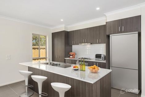 Property photo of 46 Moroak Crescent Clyde North VIC 3978