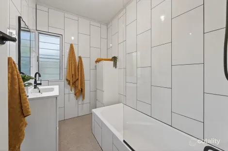 Property photo of 17 Caroline Street Aitkenvale QLD 4814