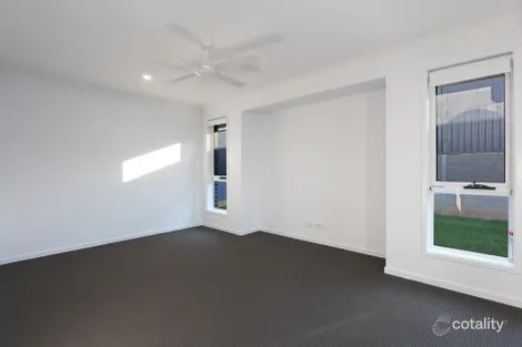 Property photo of 5 Aniseed Avenue Thrumster NSW 2444