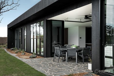 Property photo of 12 Keira Court Blue Mountain Heights QLD 4350