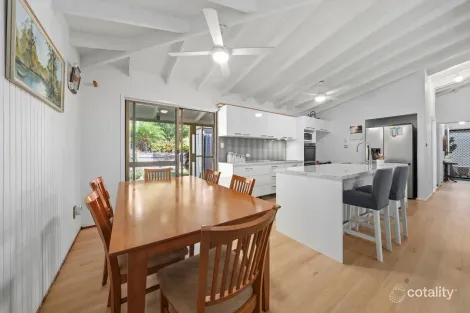 Property photo of 33 Meadow Court Doonan QLD 4562