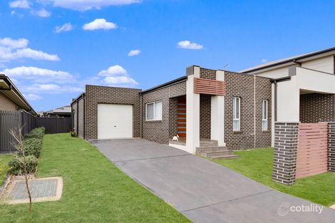 Property photo of 1 Aspinall Way Oran Park NSW 2570