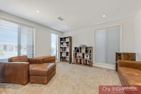 Property photo of 16 Gilbee Road Truganina VIC 3029