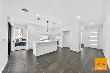 Property photo of 7 Riverside Concourse Cobblebank VIC 3338