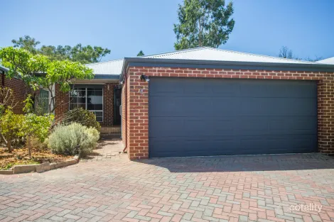 4/21 Coongan Ave, Greenmount, WA 6056