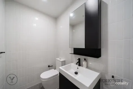 Property photo of 404/28 Riddell Parade Elsternwick VIC 3185