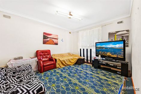 Property photo of 8 Reaburn Avenue St Albans VIC 3021
