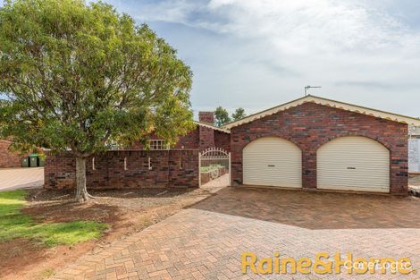 Property photo of 13 Balmoral Place Dubbo NSW 2830
