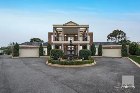 6 Rupicola Ct, Hillside, VIC 3037