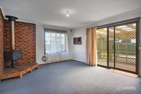 Property photo of 37 Cavalier Parade Bomaderry NSW 2541