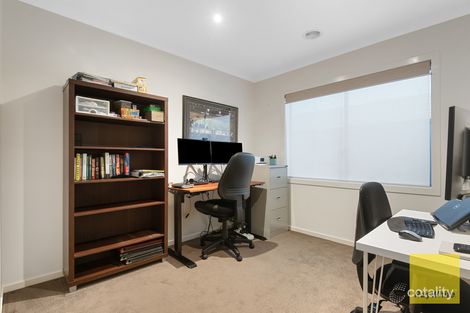 Property photo of 5 Nikson Drive Truganina VIC 3029