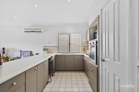 Property photo of 1/6 Valley Road Halls Head WA 6210