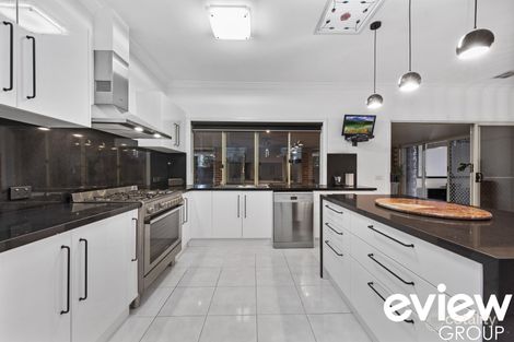 Property photo of 132 Webster Way Pakenham VIC 3810