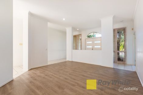 Property photo of 39 Tranquility Circuit Helensvale QLD 4212