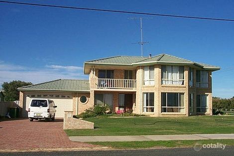 1 Sabina Dr, Madora Bay, WA 6210