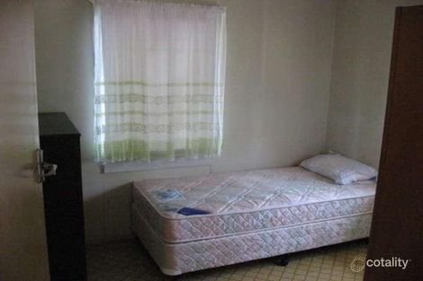 Property photo of 9 Kingfisher Parade Toogoom QLD 4655