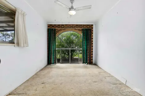 Property photo of 89 Hammond Street Urangan QLD 4655