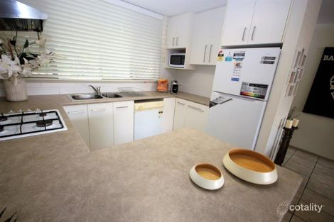 Property photo of 2/16 Gailey Road St Lucia QLD 4067