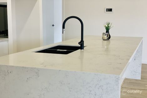 Property photo of 20 Riverine Street Wollert VIC 3750