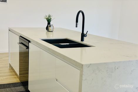 Property photo of 20 Riverine Street Wollert VIC 3750