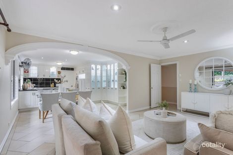 8 Omeo Gr, Karana Downs, QLD 4306