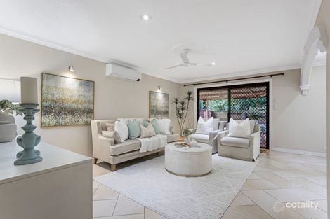 Property photo of 8 Omeo Grove Karana Downs QLD 4306