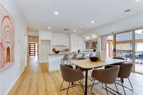 Property photo of 10 Grandview Boulevard Craigieburn VIC 3064