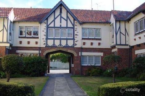 8/71 Ormond Rd, Elwood, VIC 3184