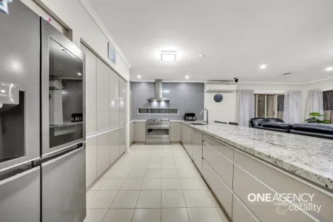 Property photo of 36 Breakwater Crescent Point Cook VIC 3030