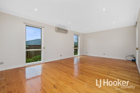 Property photo of 19 Eleanore Crescent Hallam VIC 3803