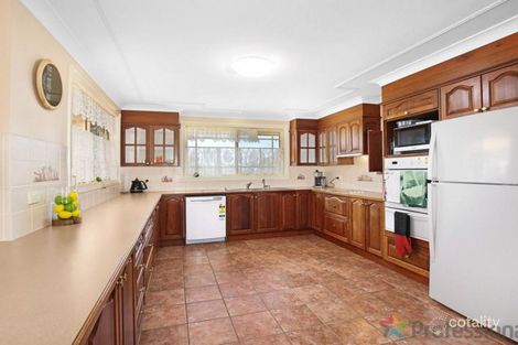 Property photo of 6 Karina Close Armidale NSW 2350