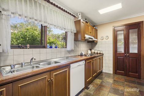Property photo of 1 Beacon Court Templestowe Lower VIC 3107
