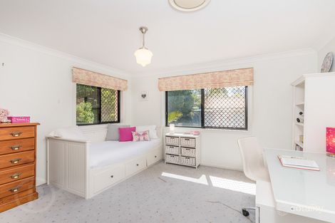 Property photo of 11 Daniel Place Newmarket QLD 4051