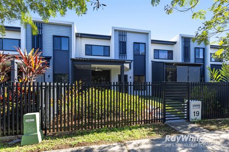 19 Tasmania Ave, Newport, QLD 4020