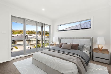 Property photo of 2 Foxground Parade Tullimbar NSW 2527