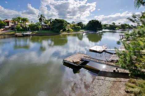 33 Witt Ave, Carrara, QLD 4211