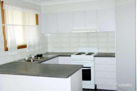 Property photo of 4 Sunrise Close Old Bar NSW 2430