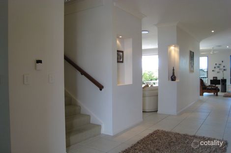 Property photo of 6 Viewridge Way Molendinar QLD 4214
