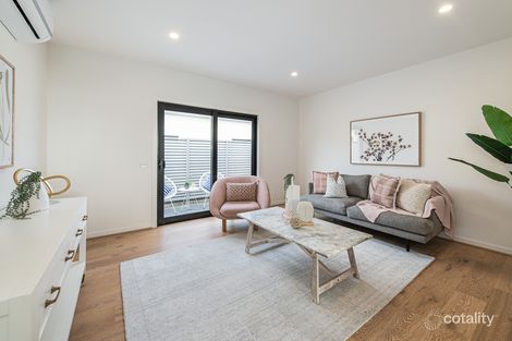 Property photo of 32 Skyline Place Heathmont VIC 3135