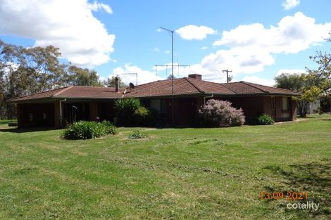 215 Cosgroves Rd, Deniliquin, NSW 2710