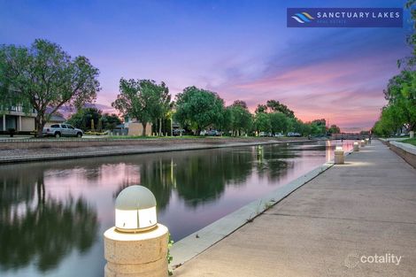 Property photo of 22 Sandy Point Road Point Cook VIC 3030