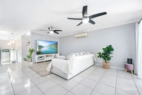 Property photo of 10 Dodonea Circuit Mount Annan NSW 2567